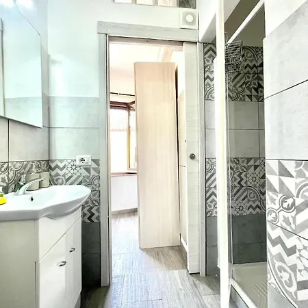 Bonora 1 Con Bagno Privato Centro * Tortolì